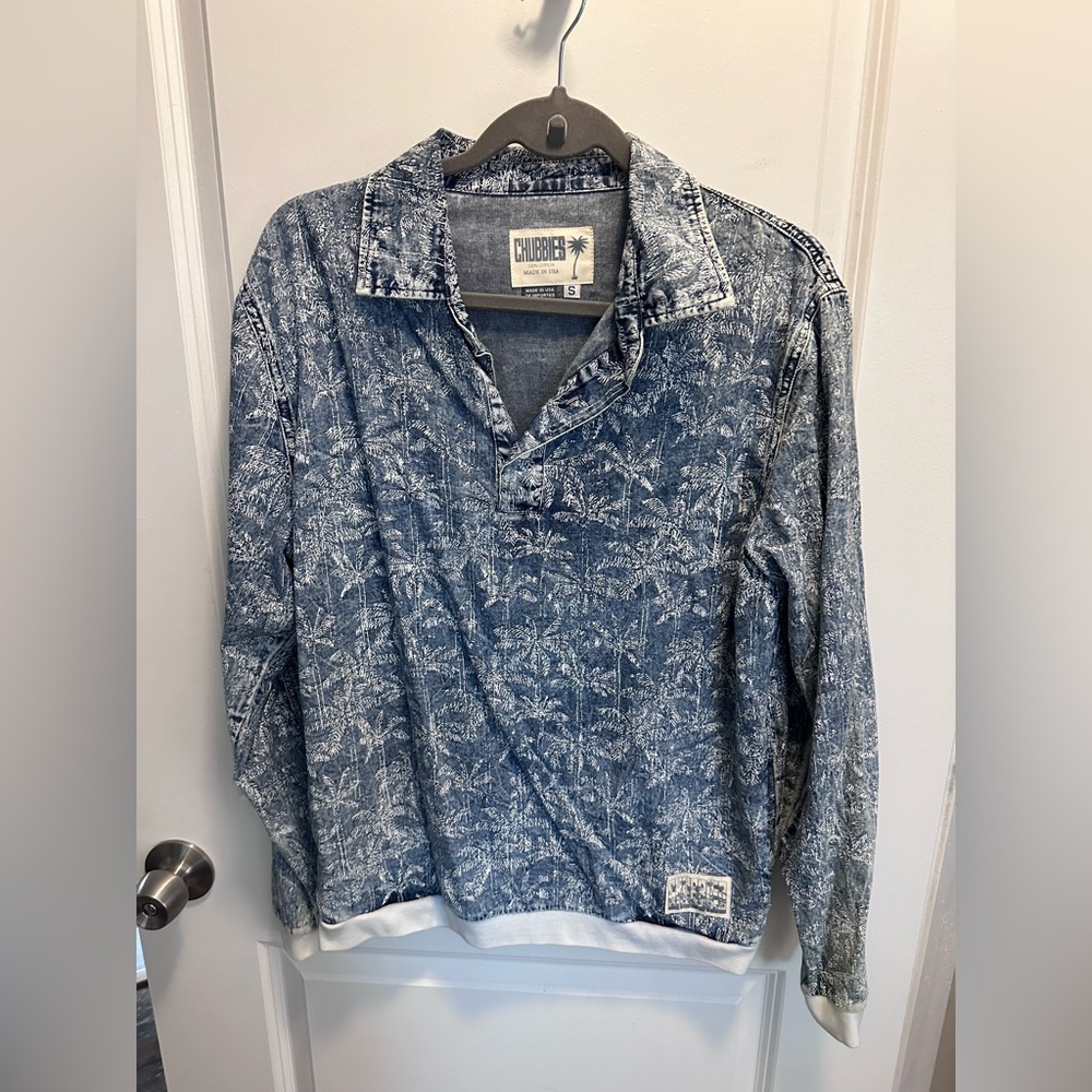 Chubbies Size small men’s acid wash palm print pull over long sleeve denim polo